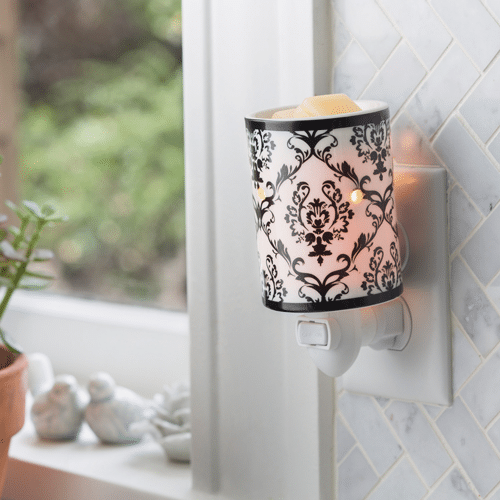 Damask Pluggable Electric Warmer